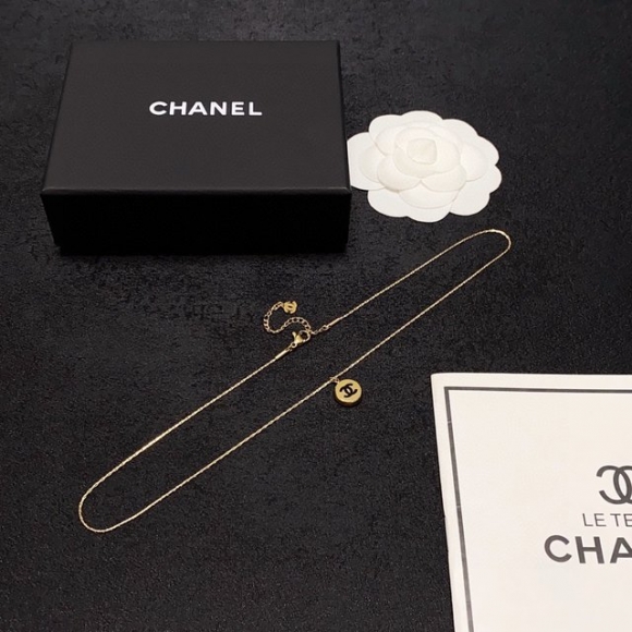 Chanel-Accessories-1