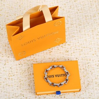 LV-Accessories-140