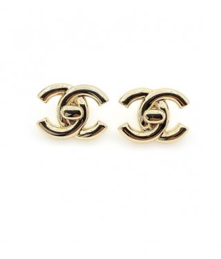 Chanel-Accessories-35