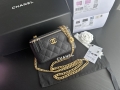 Designer Chanel vanity case black AP3204