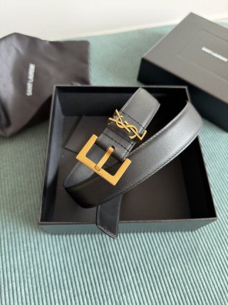 Saint Laurent- belt 17