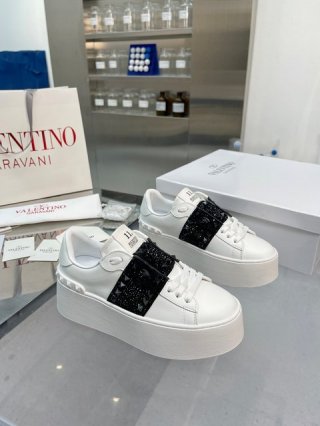 Valentino-5