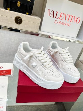 Valentino-10