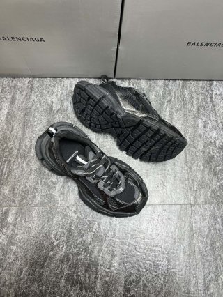 Balenciaga-3